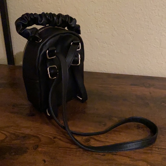 Black mini purse/ backpack - Picture 3 of 4